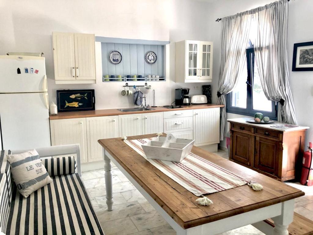 La Bastide Apartment Скирос Екстериор снимка